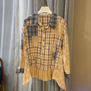 NWOT Oli & Hali Multicolor Plaid Shirt with POCKETS Sz Small